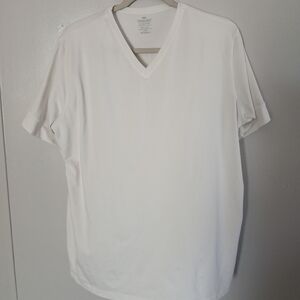 So Soft! Egyptian Cotton! white shirt fits 16/ 18 1X best.